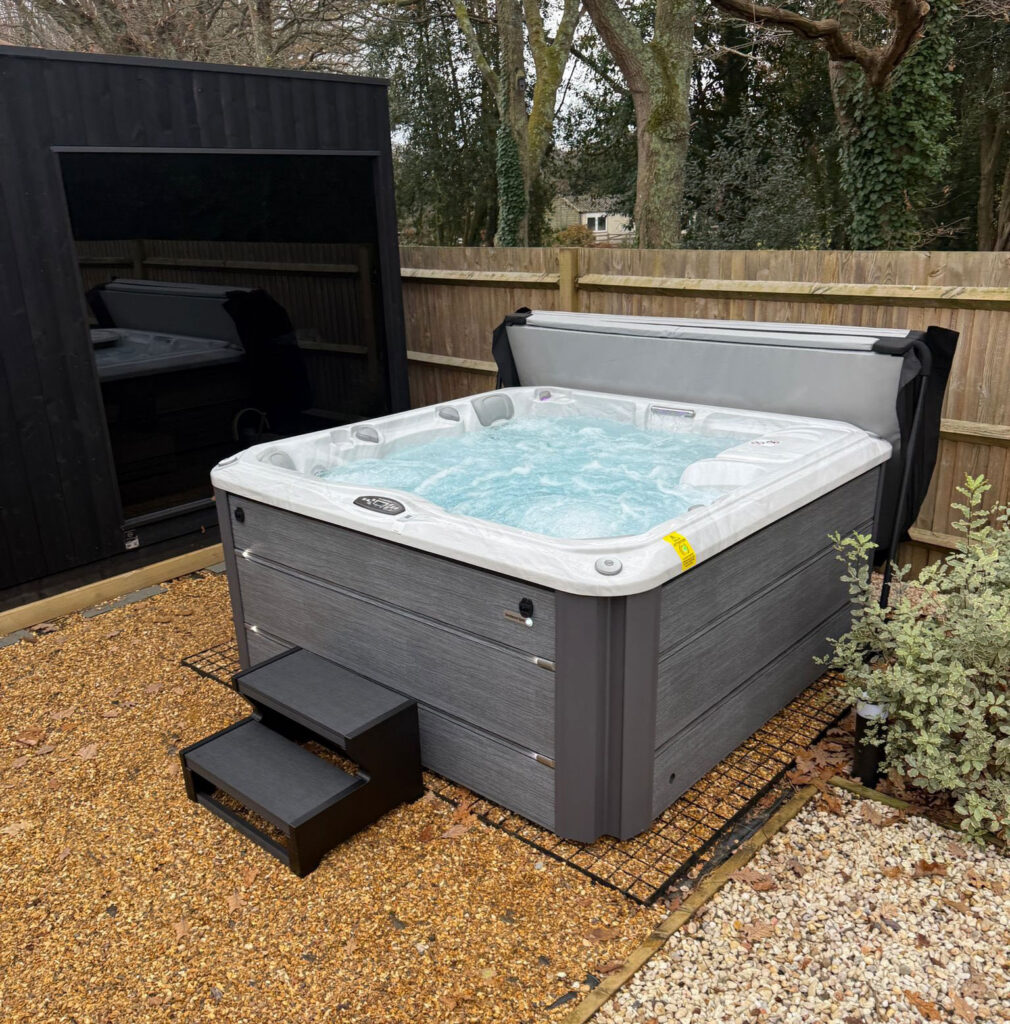 Hot tubs for sale in Portsmouth